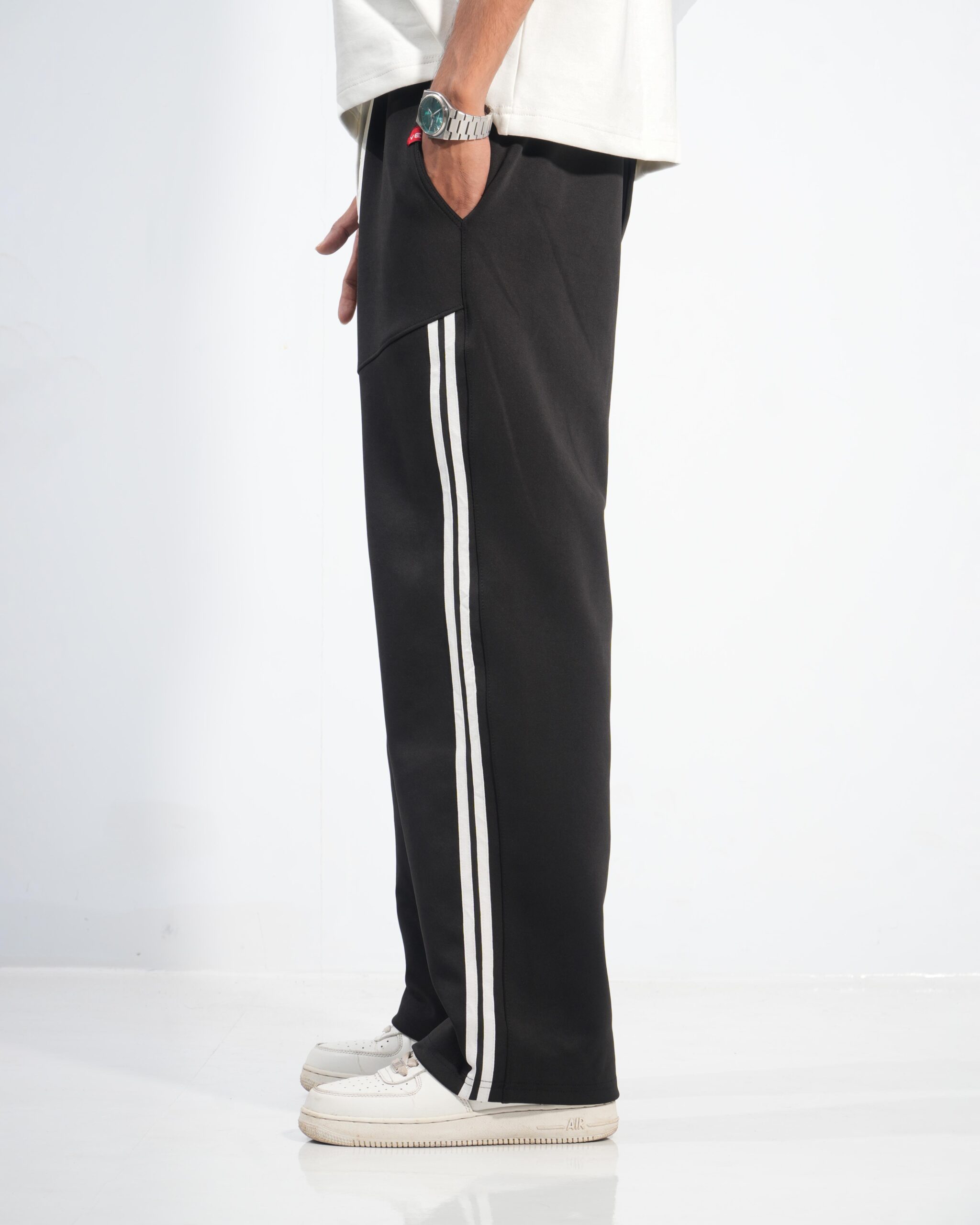 STRIDE BAGGY TROUSER